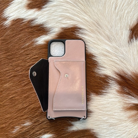Bandolier IPhone 11 pro max case in pink/mauve BRAND NEW - Picture 3 of 6